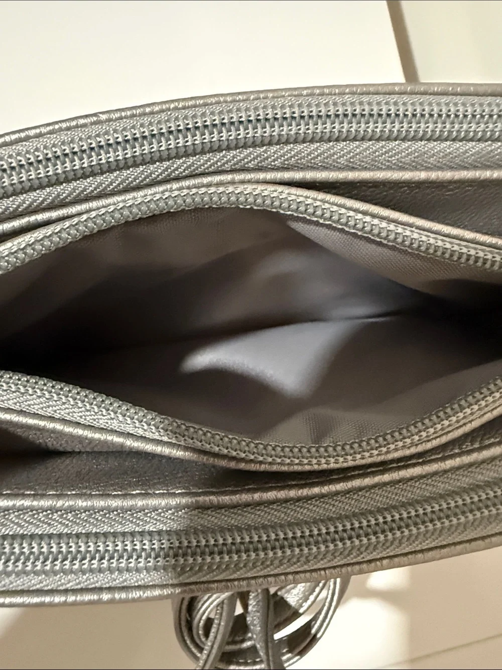 Mindi Women's Safekeeper Pewter Crossbody Purse  NWT